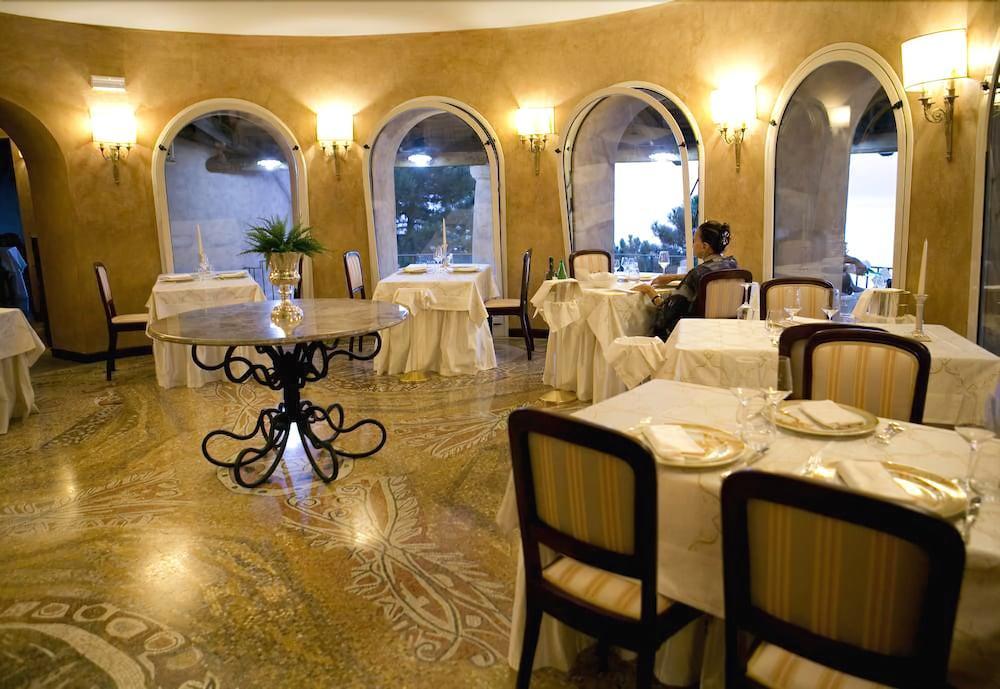 Hotel Porto Pirgos Parghelia Esterno foto