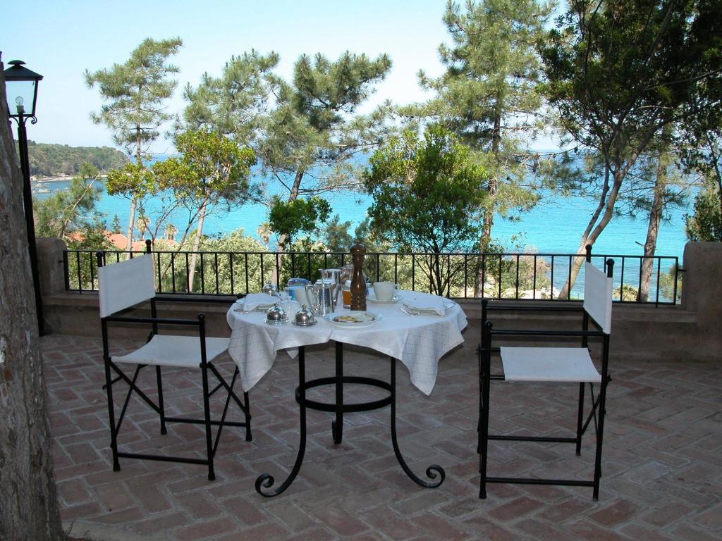 Hotel Porto Pirgos Parghelia Esterno foto