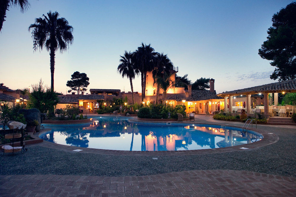 Hotel Porto Pirgos Parghelia Esterno foto