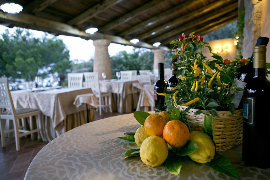 Hotel Porto Pirgos Parghelia Esterno foto